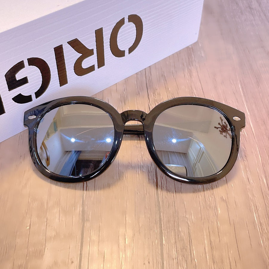 Al por mayor 2023 nuevas gafas de sol en color de uñas de arroz